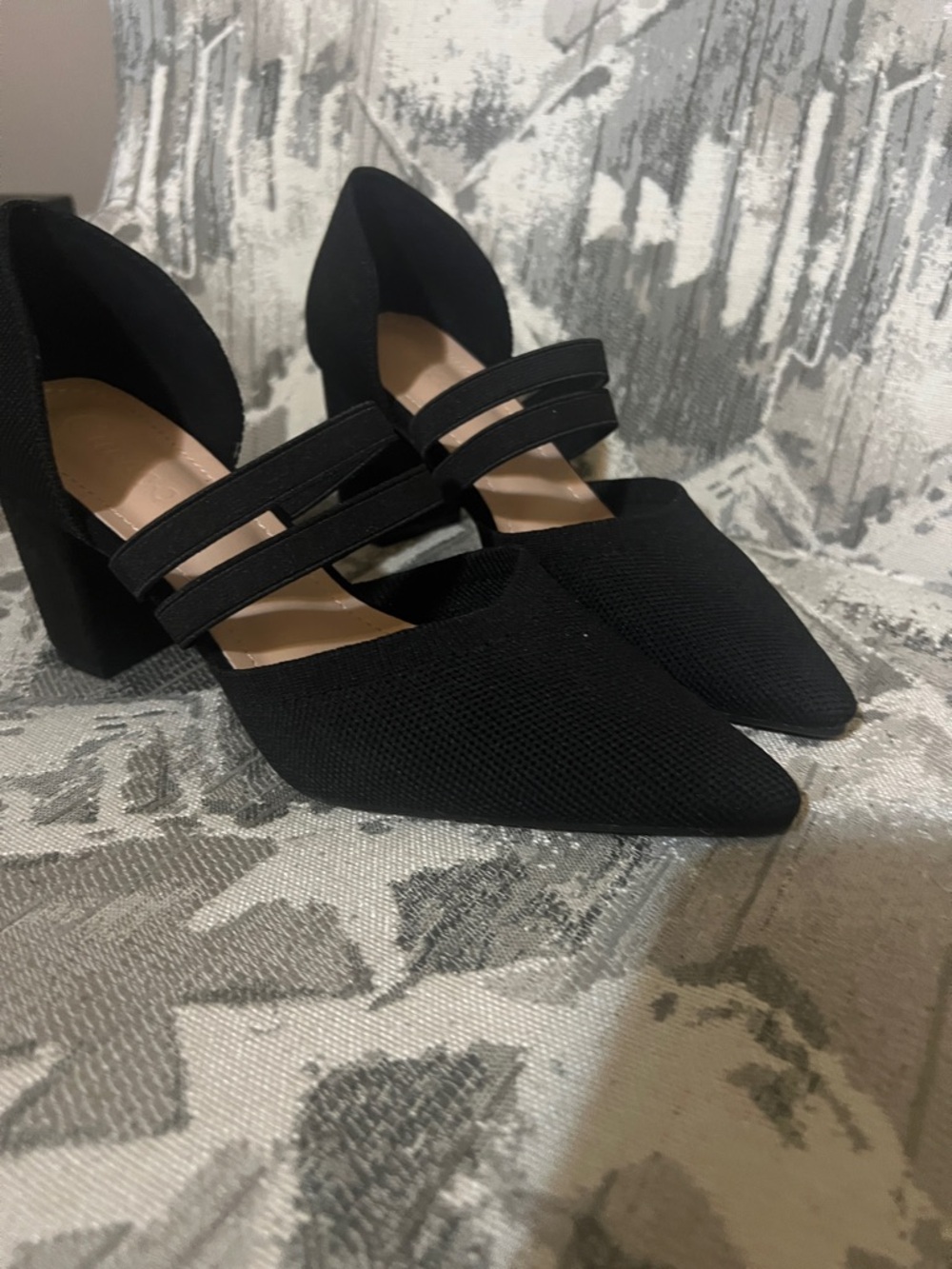 Women’s Black Pointed-Toe Double-Strap Block Heels